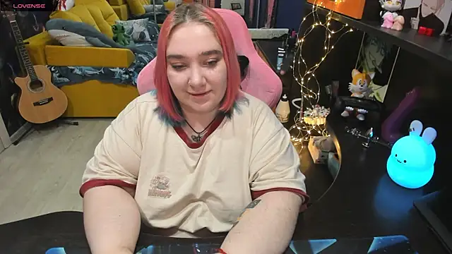 Softie Sofy online show from March 1, 2025, 6:57 am