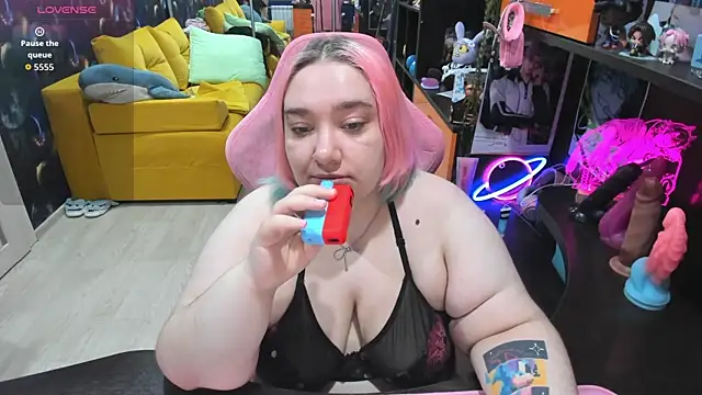 Snapshot of Softie_Sofy chatting on May 13, 2026, 3:48 am Softie Sofy online show from May 13, 2026, 3:48 am