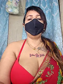 cute-tanvi online show from November 21, 2025, 1:04 am