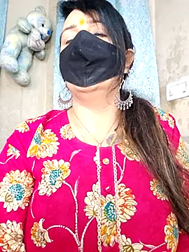 cute-tanvi online show from March 17, 2026, 1:43 am