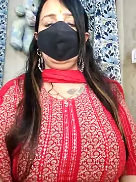 cute-tanvi online show from April 13, 2026, 12:38 am