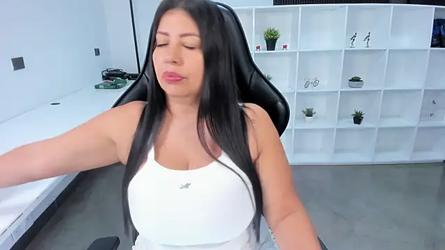 Snapshot of natural_bigboobs chatting on November 9, 2025, 7:34 pm natural bigboobs online show from November 9, 2025, 7:34 pm