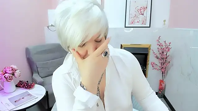 CarmenSoft online show from April 8, 2026, 9:09 am