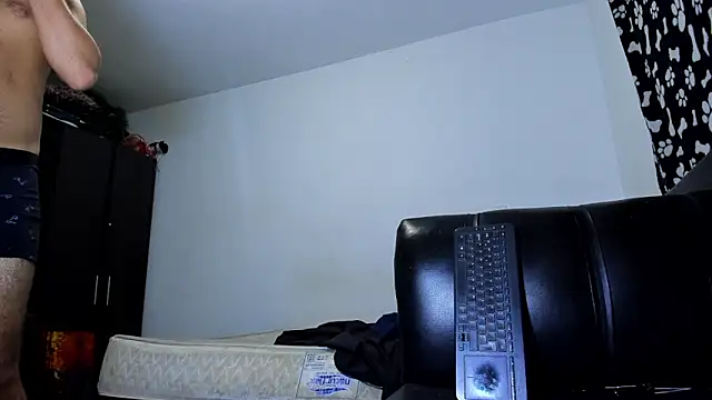 Snapshot of ares_sexxx chatting on November 1, 2025, 6:15 am ares sexxx online show from November 1, 2025, 6:15 am