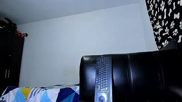 Snapshot of ares_sexxx chatting on November 10, 2025, 4:17 pm ares sexxx online show from November 10, 2025, 4:17 pm