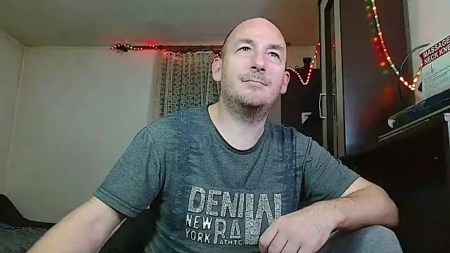 Johan   Barker online show from December 13, 2024, 11:02 am