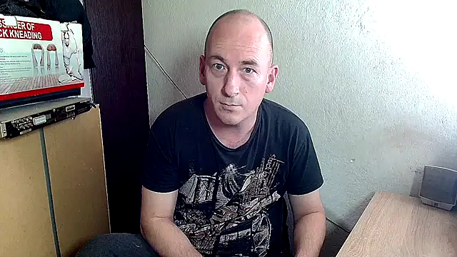 Johan   Barker online show from February 5, 2025, 2:26 pm