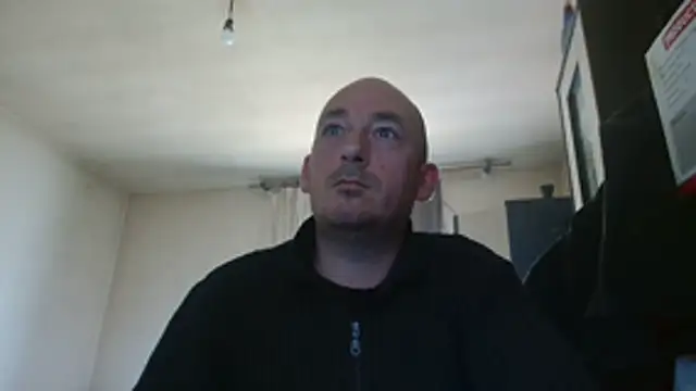 Johan   Barker online show from November 5, 2025, 10:48 am