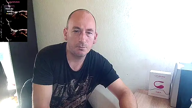 Johan   Barker online show from November 13, 2025, 11:42 am