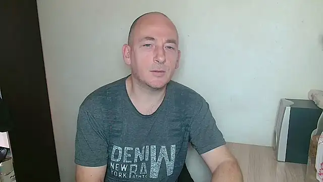 Johan   Barker online show from December 16, 2025, 11:04 am