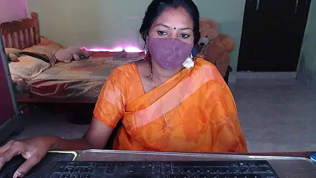 Snapshot of Novapol chatting on April 9, 2026, 5:29 am Novapol online show from April 9, 2026, 5:29 am