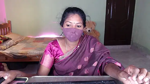 Snapshot of Novapol chatting on April 25, 2026, 12:30 pm Novapol online show from April 25, 2026, 12:30 pm