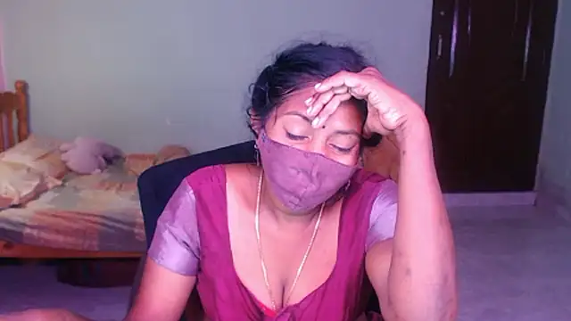 Snapshot of Novapol chatting on May 31, 2026, 6:09 pm Novapol online show from May 31, 2026, 6:09 pm