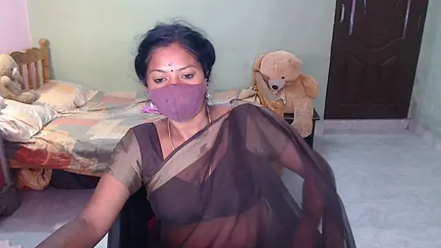 Snapshot of Novapol chatting on June 25, 2026, 5:28 pm Novapol online show from June 25, 2026, 5:28 pm