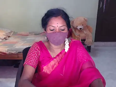 Snapshot of Novapol chatting on June 26, 2026, 1:37 pm Novapol online show from June 26, 2026, 1:37 pm
