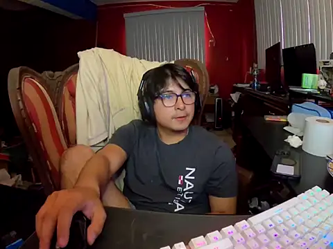 Nathanroberts111 online show from April 16, 2026, 11:29 pm