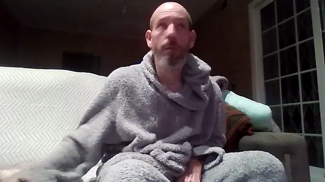 207RCCam online show from December 22, 2025, 6:43 am