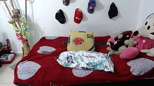 Britney-22 online show from April 11, 2026, 1:54 am