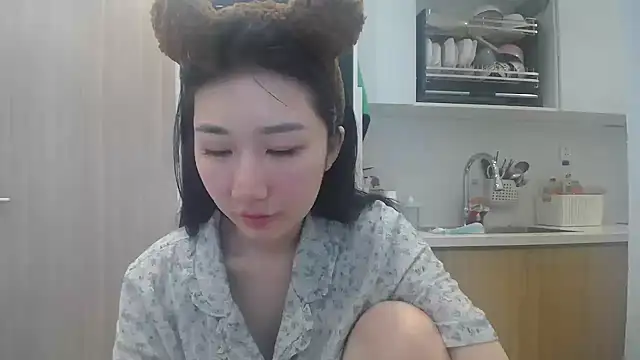 Snapshot of Asiagirll chatting on May 2, 2026, 2:27 am Asiagirll online show from May 2, 2026, 2:27 am