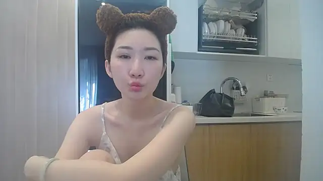 Snapshot of Asiagirll chatting on June 1, 2026, 1:51 am Asiagirll online show from June 1, 2026, 1:51 am