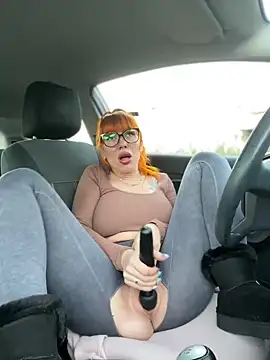 Pia July  online show from January 19, 2025, 3:21 pm