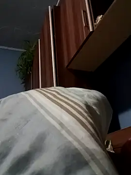 Snapshot of Rolandxxxr chatting on January 1, 2025, 5:55 pm Rolandxxxr online show from January 1, 2025, 5:55 pm