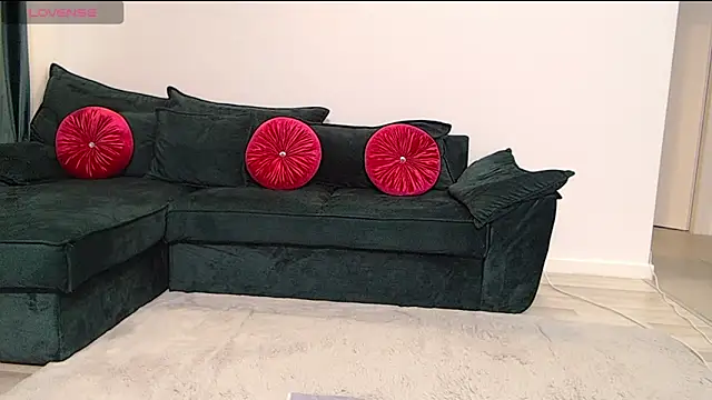 natasha-bigas online show from March 2, 2026, 9:32 pm