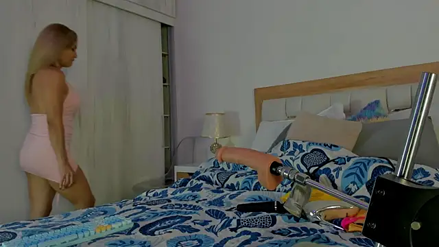 elena mature online show from November 4, 2025, 7:13 pm