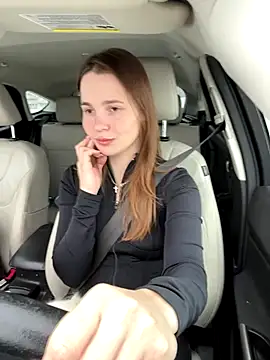 CindyJonson online show from January 7, 2026, 12:51 pm