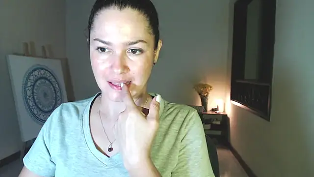 solamatista11 online show from December 13, 2024, 11:17 pm