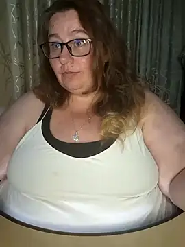 Iceprincess2bad4u online show from February 3, 2025, 6:07 pm