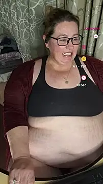 Iceprincess2bad4u online show from September 17, 2025, 6:20 pm