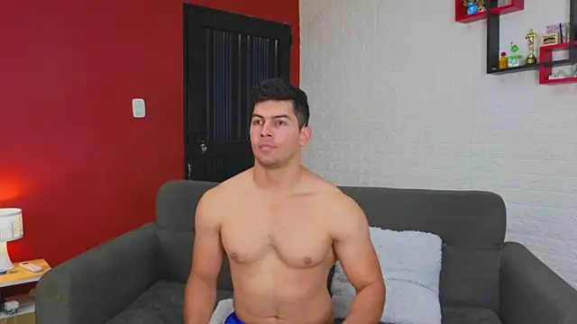 FelipeAndMarcello3 online show from January 13, 2025, 7:31 pm