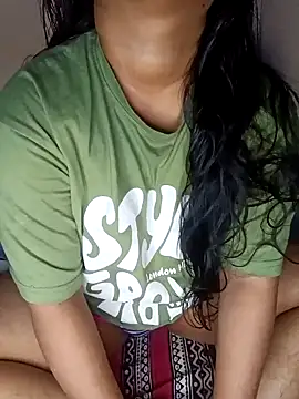 Sweet-Berry online show from January 4, 2025, 6:51 pm