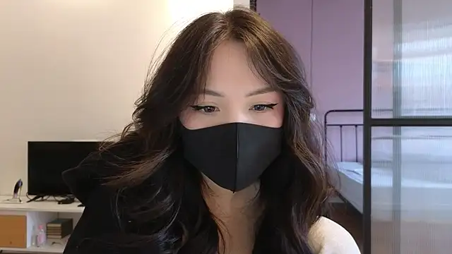 TammiLou online show from February 17, 2025, 4:42 am