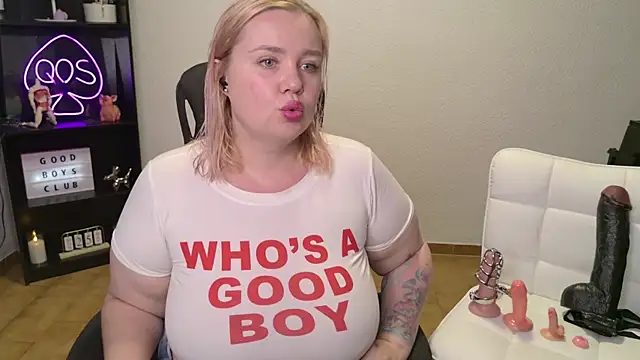 Snapshot of MargotGrey chatting on May 25, 2026, 6:36 pm MargotGrey online show from May 25, 2026, 6:36 pm