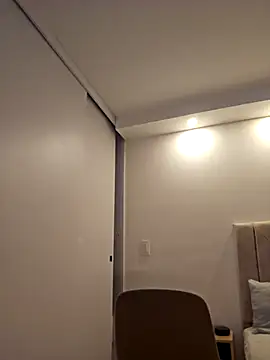 Maya Lewis online show from January 9, 2026, 11:17 pm