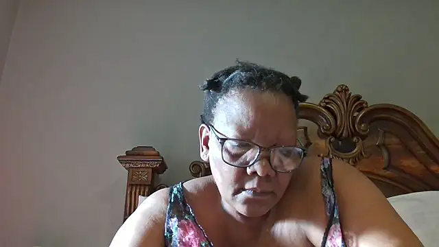 Snapshot of SEXYBOOBSNASS chatting on January 13, 2025, 5:33 am SEXYBOOBSNASS online show from January 13, 2025, 5:33 am