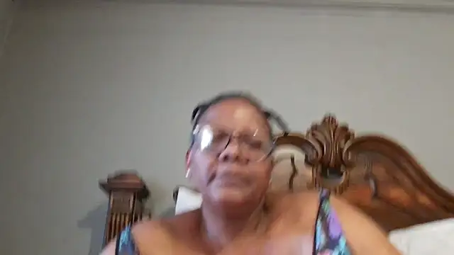 Snapshot of SEXYBOOBSNASS chatting on January 28, 2025, 10:34 am SEXYBOOBSNASS online show from January 28, 2025, 10:34 am