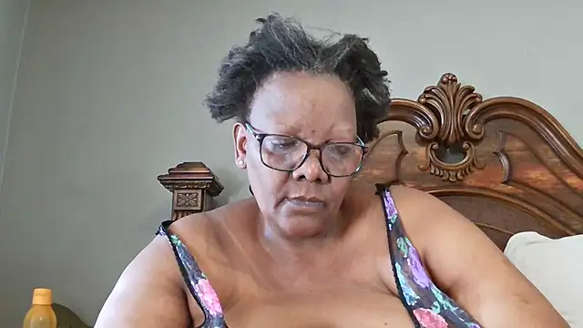 Snapshot of SEXYBOOBSNASS chatting on February 1, 2025, 8:18 am SEXYBOOBSNASS online show from February 1, 2025, 8:18 am