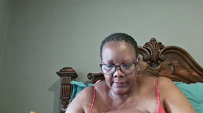 Snapshot of SEXYBOOBSNASS chatting on March 6, 2025, 12:30 pm SEXYBOOBSNASS online show from March 6, 2025, 12:30 pm