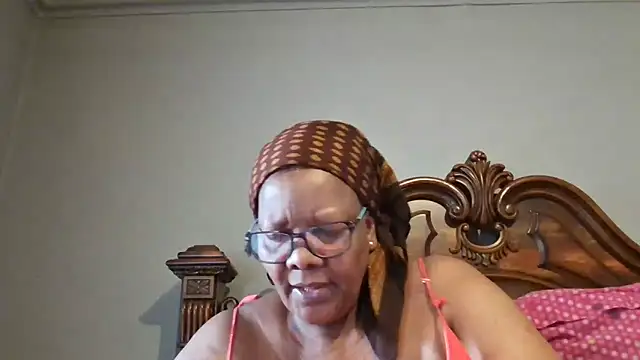 Snapshot of SEXYBOOBSNASS chatting on March 15, 2025, 1:29 pm SEXYBOOBSNASS online show from March 15, 2025, 1:29 pm