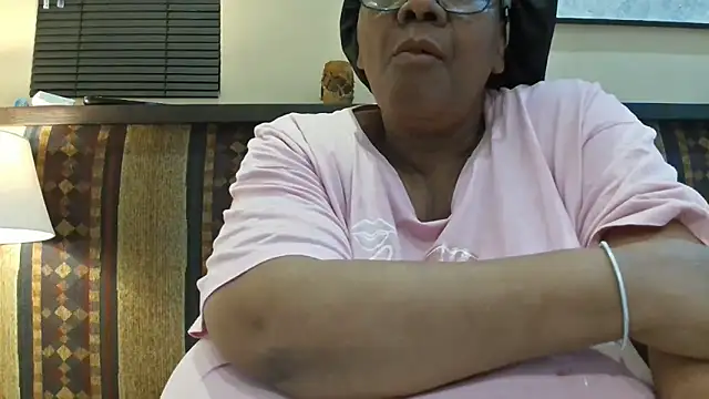 Snapshot of SEXYBOOBSNASS chatting on September 12, 2025, 7:36 pm SEXYBOOBSNASS online show from September 12, 2025, 7:36 pm