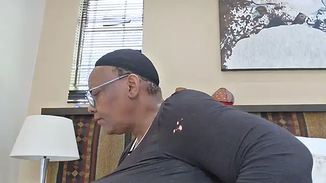 Snapshot of SEXYBOOBSNASS chatting on September 16, 2025, 6:36 am SEXYBOOBSNASS online show from September 16, 2025, 6:36 am