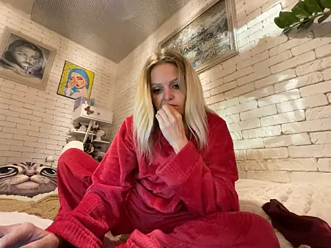 Snapshot of Angel_girllovemy chatting on January 20, 2025, 6:21 am Angel girllovemy online show from January 20, 2025, 6:21 am