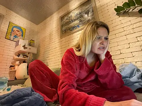 Snapshot of Angel_girllovemy chatting on January 24, 2025, 3:55 pm Angel girllovemy online show from January 24, 2025, 3:55 pm