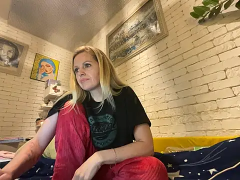Snapshot of Angel_girllovemy chatting on February 8, 2025, 3:21 pm Angel girllovemy online show from February 8, 2025, 3:21 pm