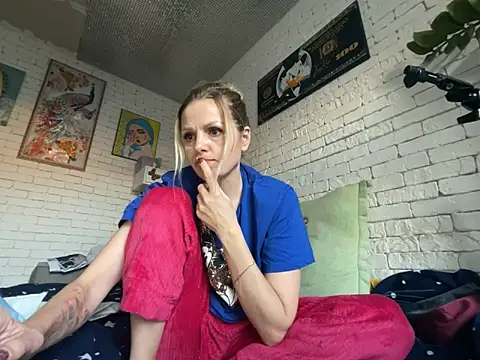 Snapshot of Angel_girllovemy chatting on February 13, 2025, 1:59 pm Angel girllovemy online show from February 13, 2025, 1:59 pm