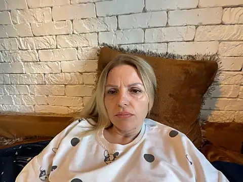 Snapshot of Angel_girllovemy chatting on February 25, 2025, 12:45 pm Angel girllovemy online show from February 25, 2025, 12:45 pm