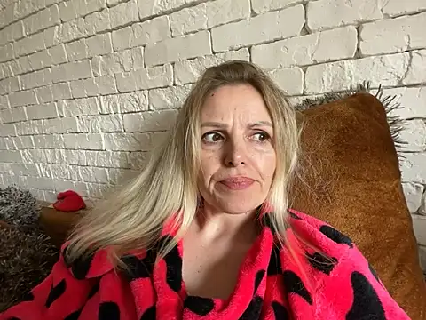 Snapshot of Angel_girllovemy chatting on March 5, 2025, 8:32 am Angel girllovemy online show from March 5, 2025, 8:32 am